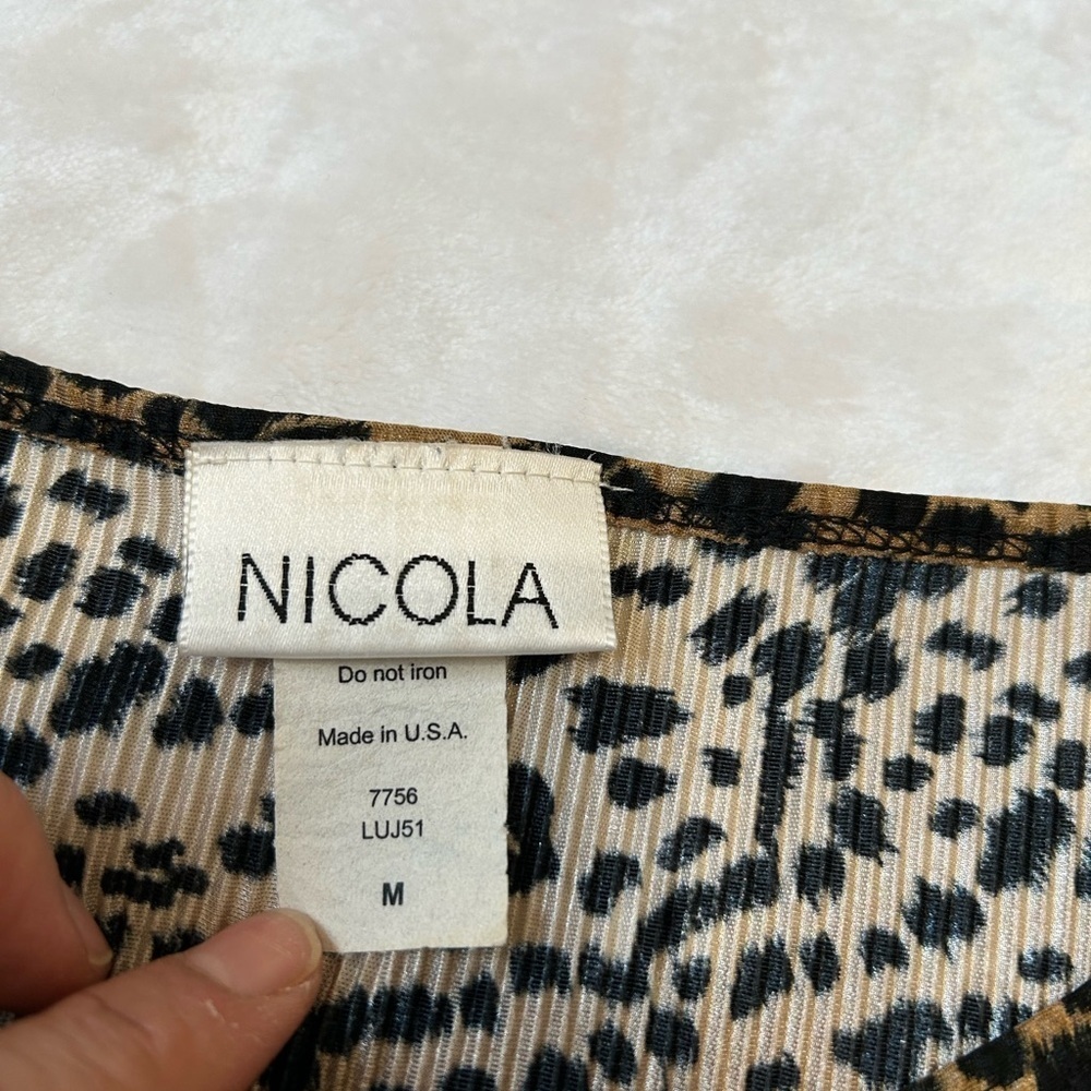 Nicola Animal Print Crinkle Knit Blouse - Picture 5 of 8